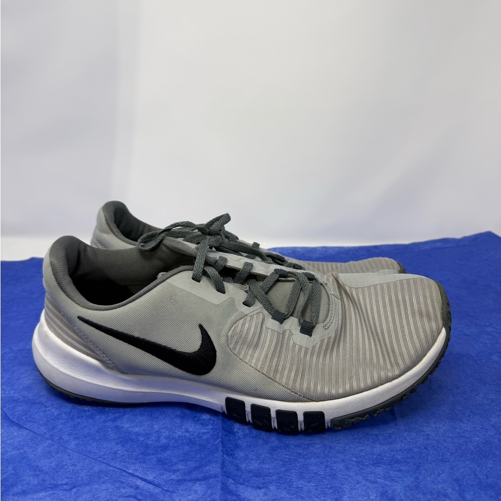 Nike Flex Control 4 Light Smoke Grey White Black Men's Size 12 (STIRGP)